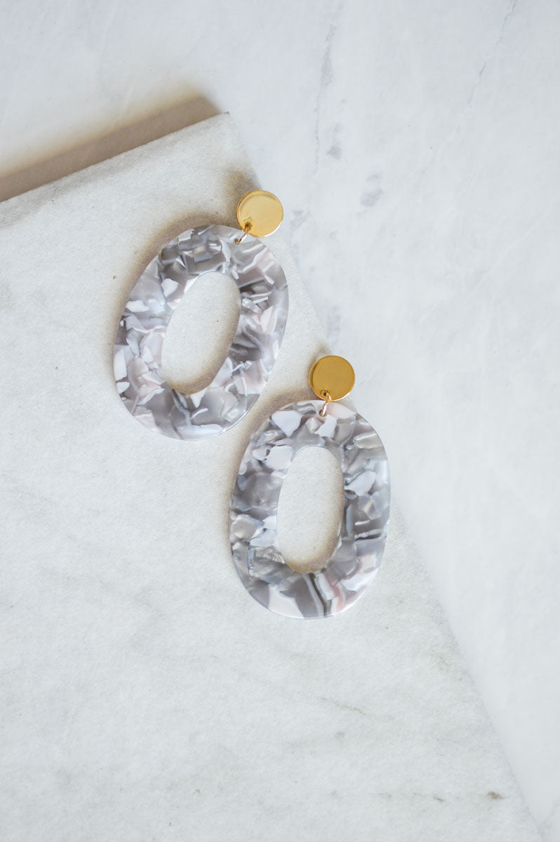 Kosma Resin Drop Earrings | Stone Grey