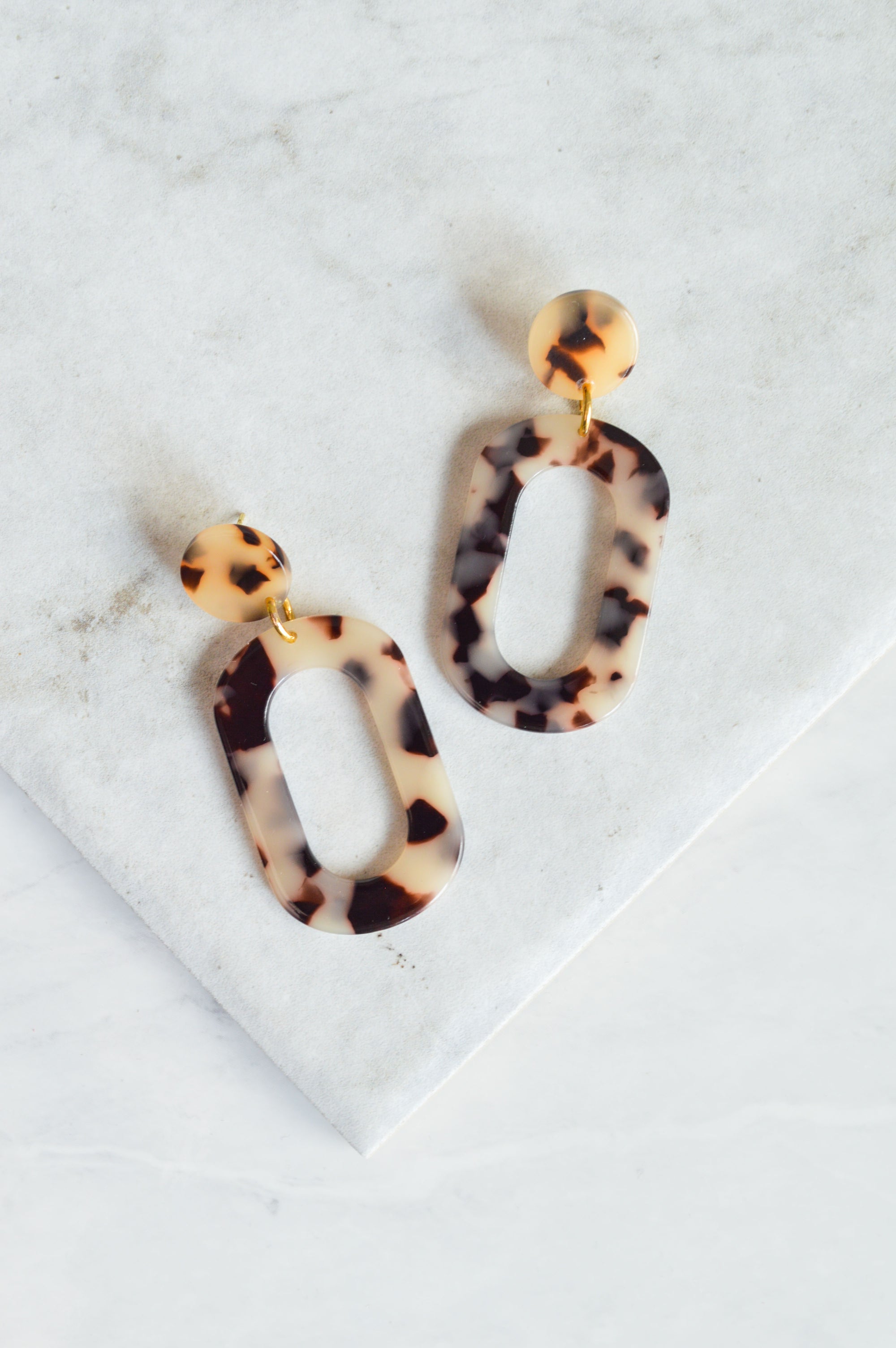 Isle Blonde Tortoiseshell Drop Earrings